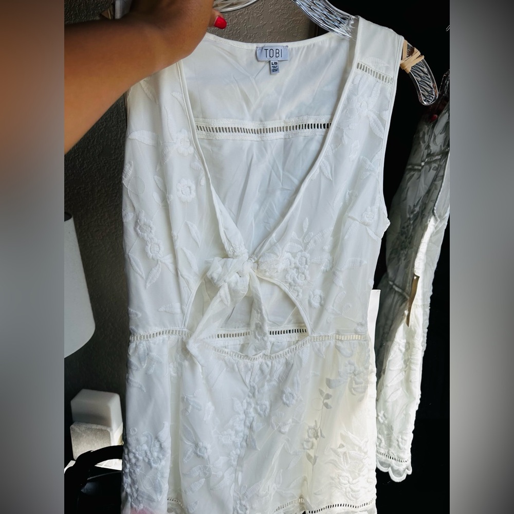 Tobi White Lace Shorts Jumpsuit Romper NWT Large